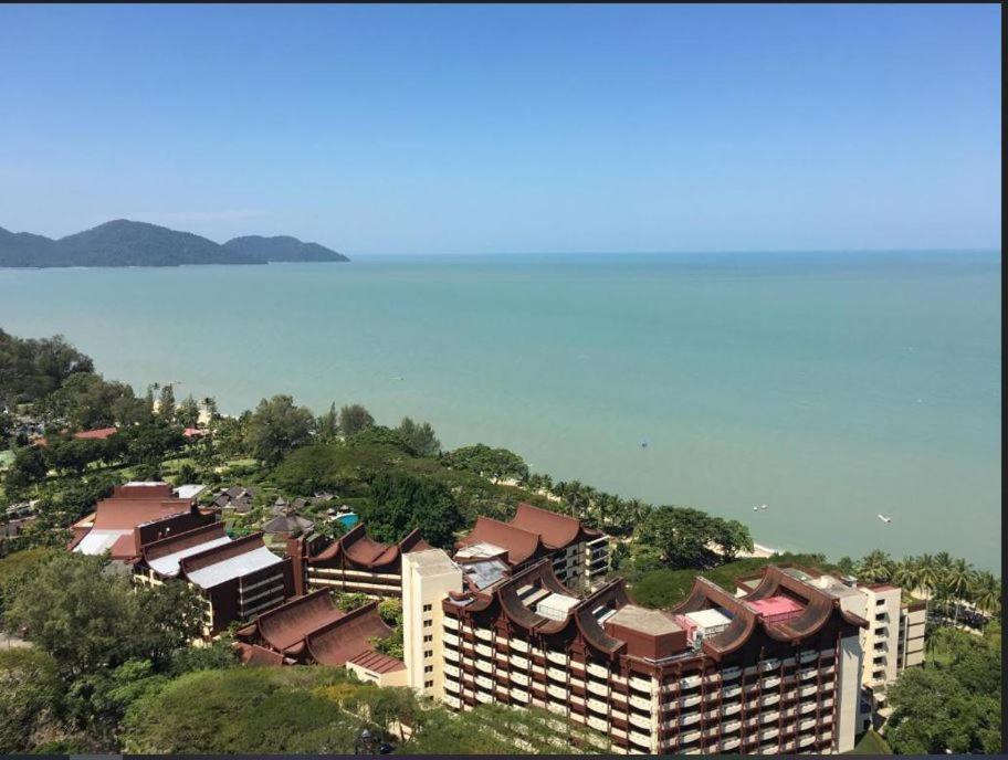 Batu Feringgi Sri Sayang Apartment Kültér fotó